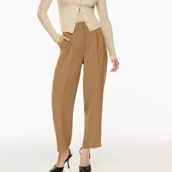Aritzia Pants - Aritizia | Carrot Pant in Tannin